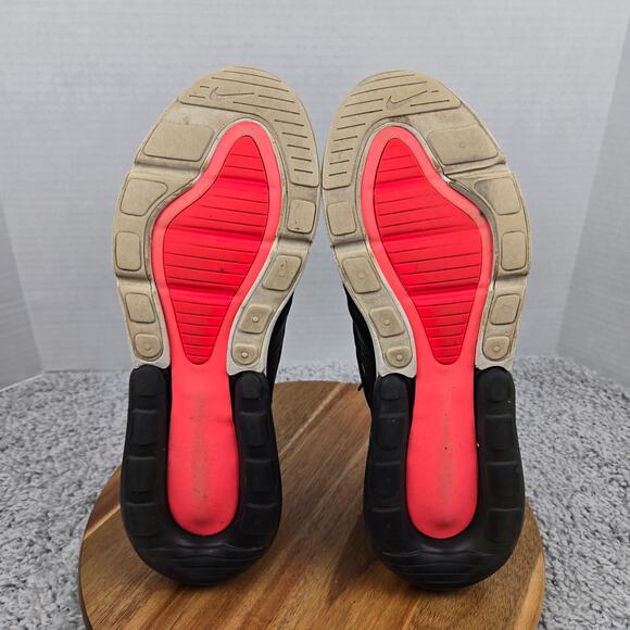 Nike Mens 13 Air Max 270 Black White Low Top Casual Daily Sneaker AH8050-002 - Picture 8 of 12